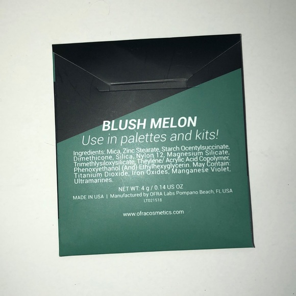 Makeup bundle !! - Picture 6 of 6